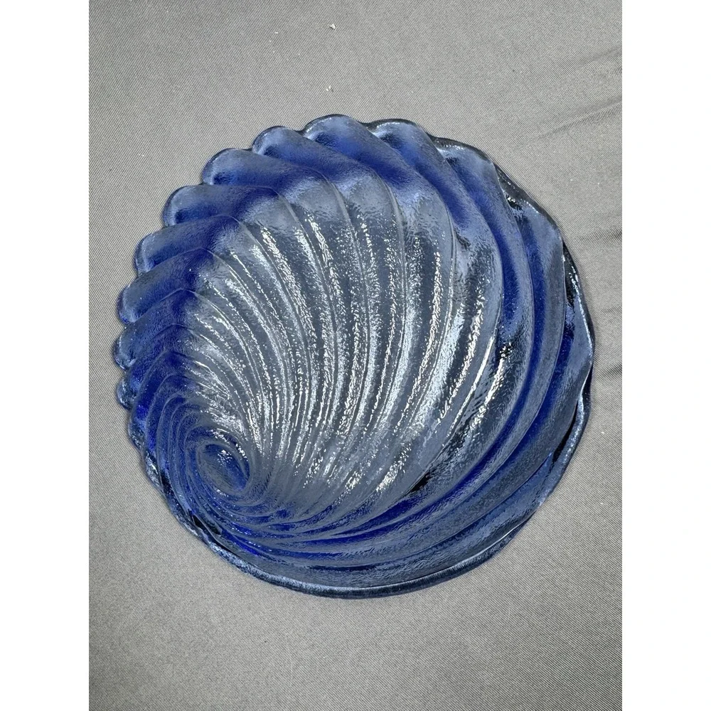 Vintage Swirl‎ Blue Serving Bowl
